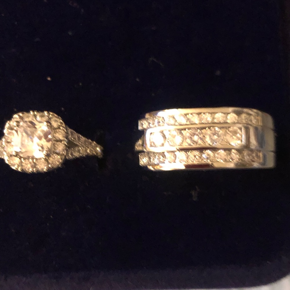 Elegant Silver Diamond Ring Set
